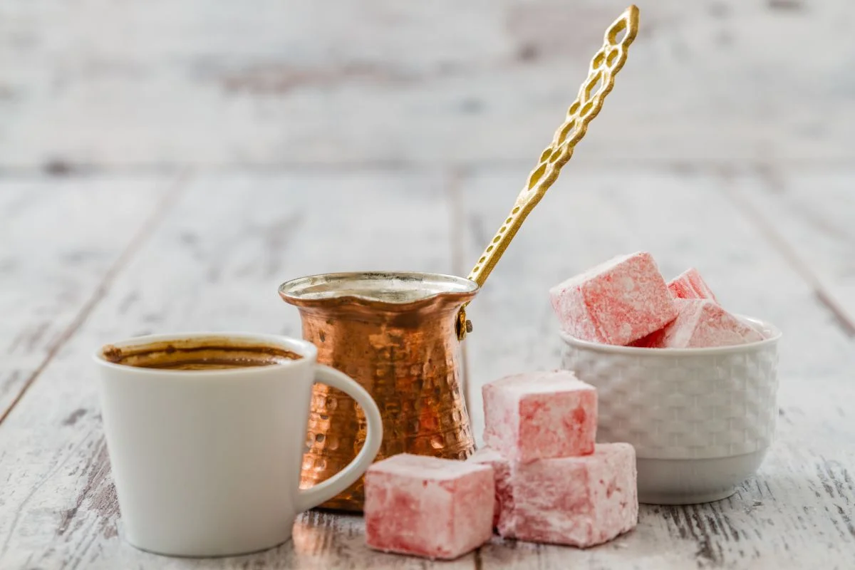 طريقة عمل قهوة تركية بالمستكة